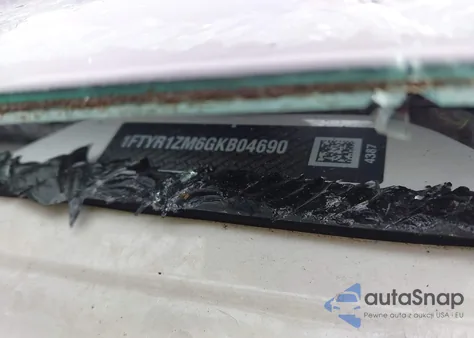 2016 Ford Transit-250 из США, поврежденный, VIN 1FTYR1ZM6GKB04690